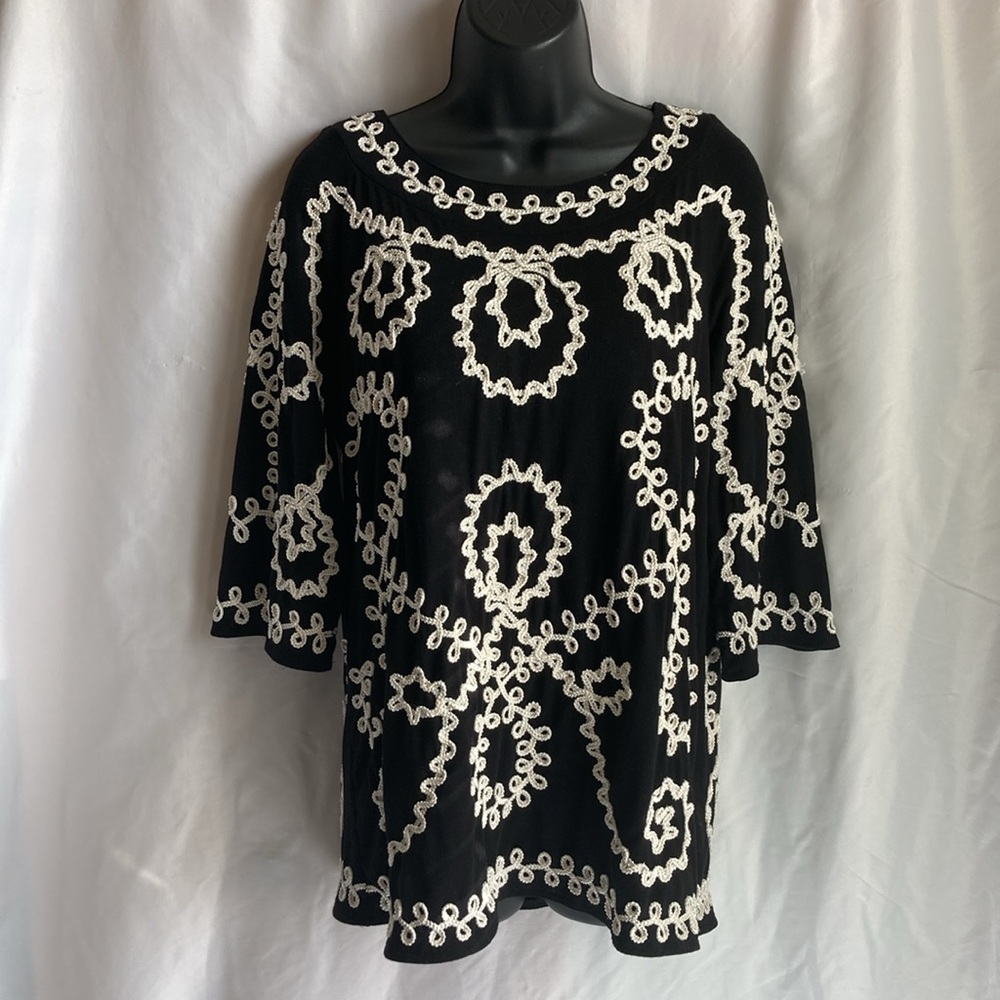 Investments Embroidered Tunic Blouse Size Small
